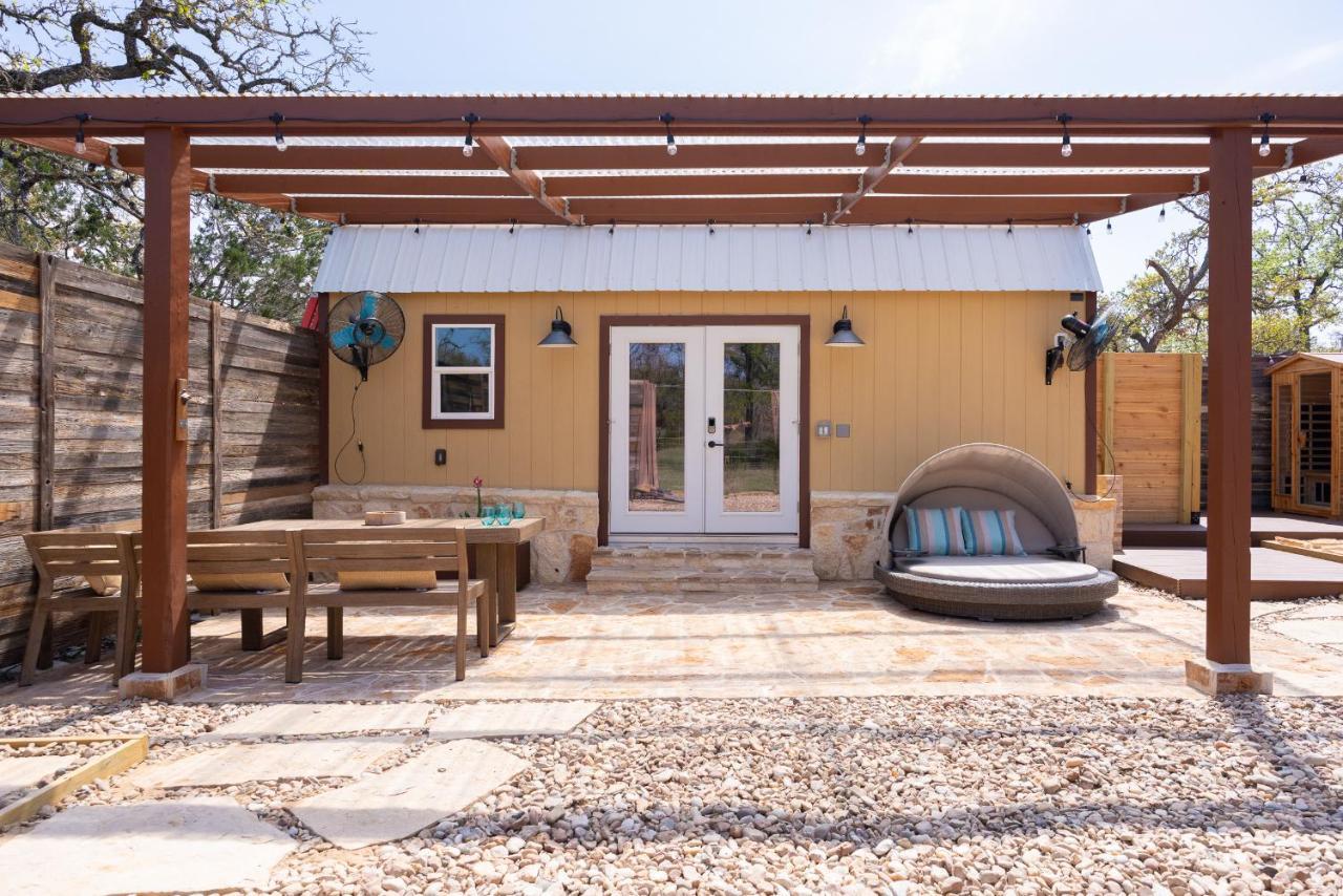 Romantic Tiny Luxury Retreat W Heated Pool, Sauna N Outdoor Shower In Wimberley 10 Acres Villa Exterior photo